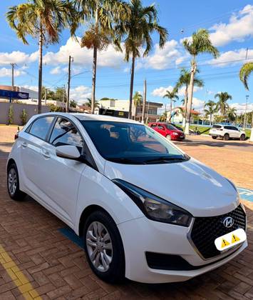 HYUNDAI HB20 1.0 COMFORT 12V FLEX 4P MANUAL